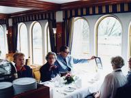 RIVER CLOUD, matsalen med finländska passagerare